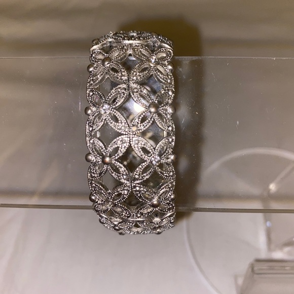 💕 4/$25 Talbots Silver Bravelet - Picture 3 of 5